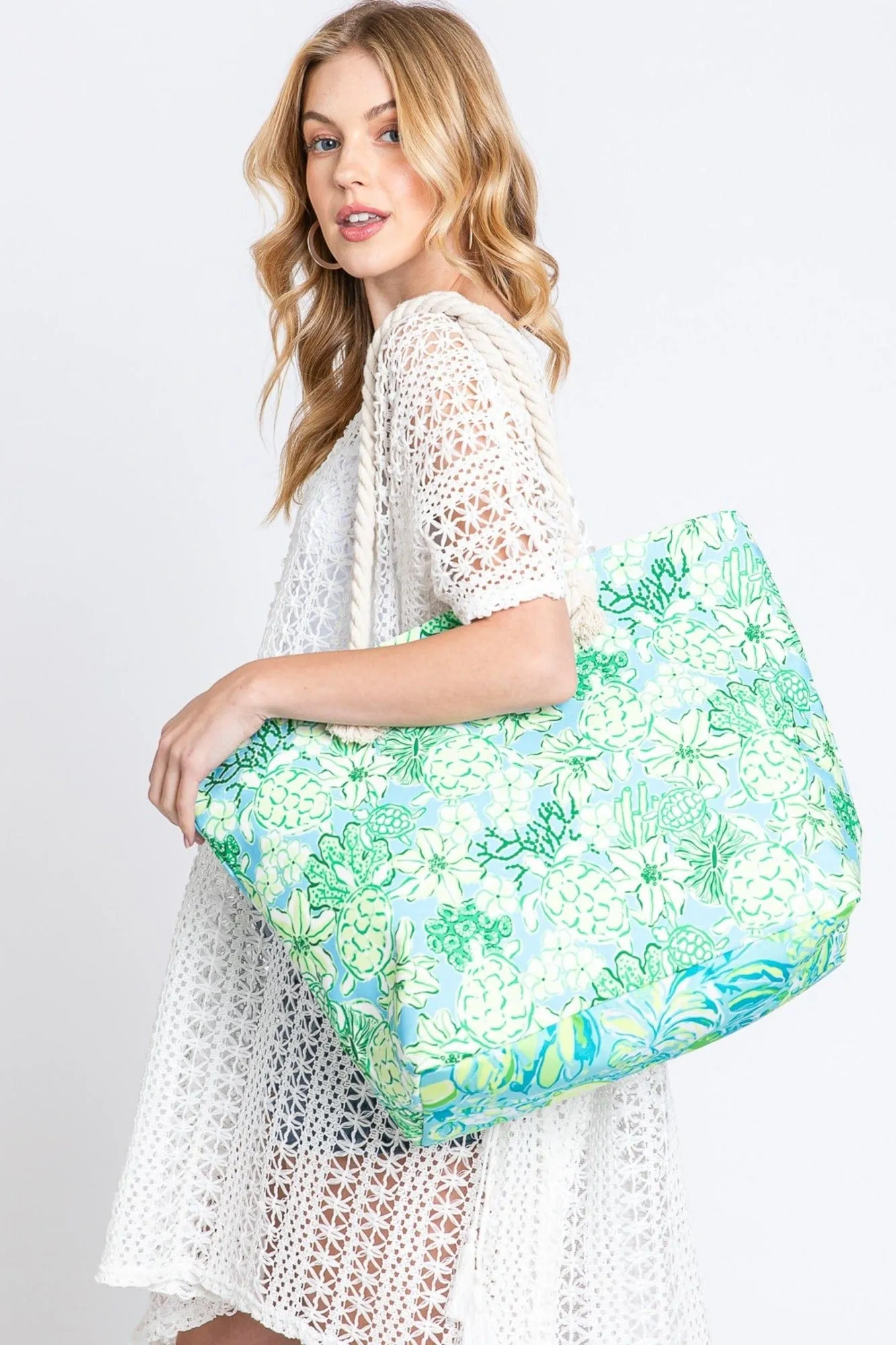 MB0223 Hand Drawn Turtle Print Beach Tote Bag