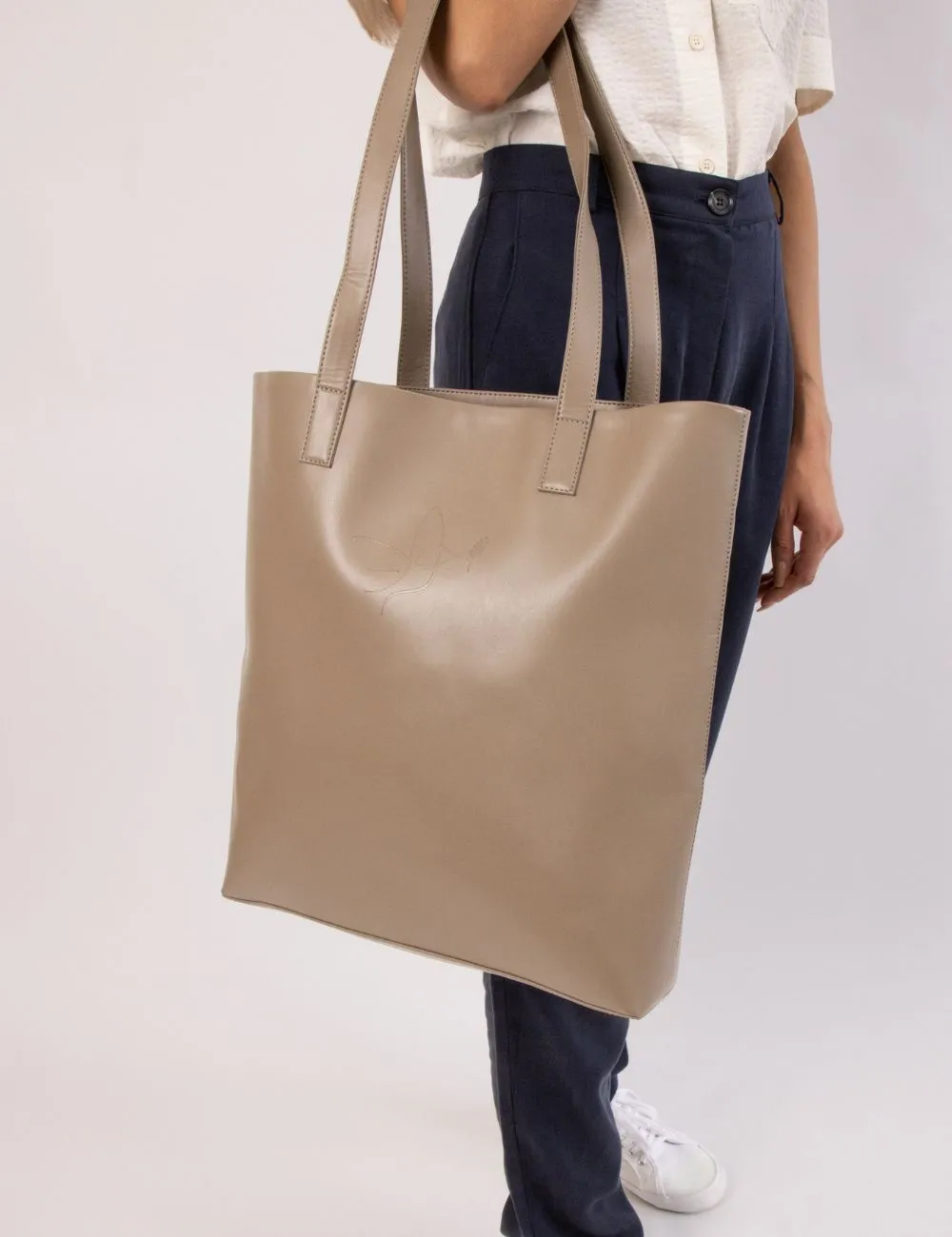 nuuwaï - Vegan Shopper - YOSSI SOFT TAUPE