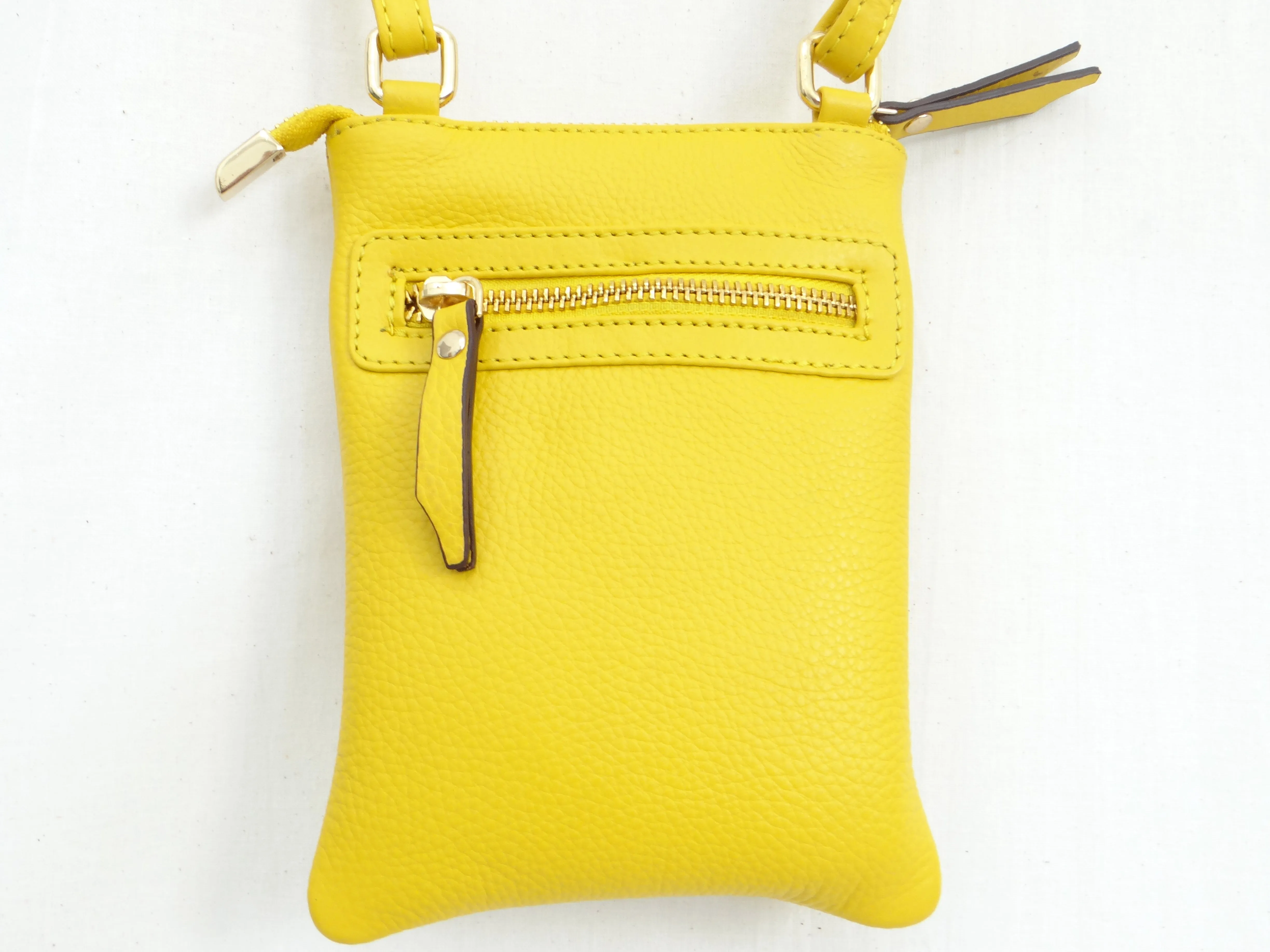 Second Nature ST57 Front Pocket Pouch Bag