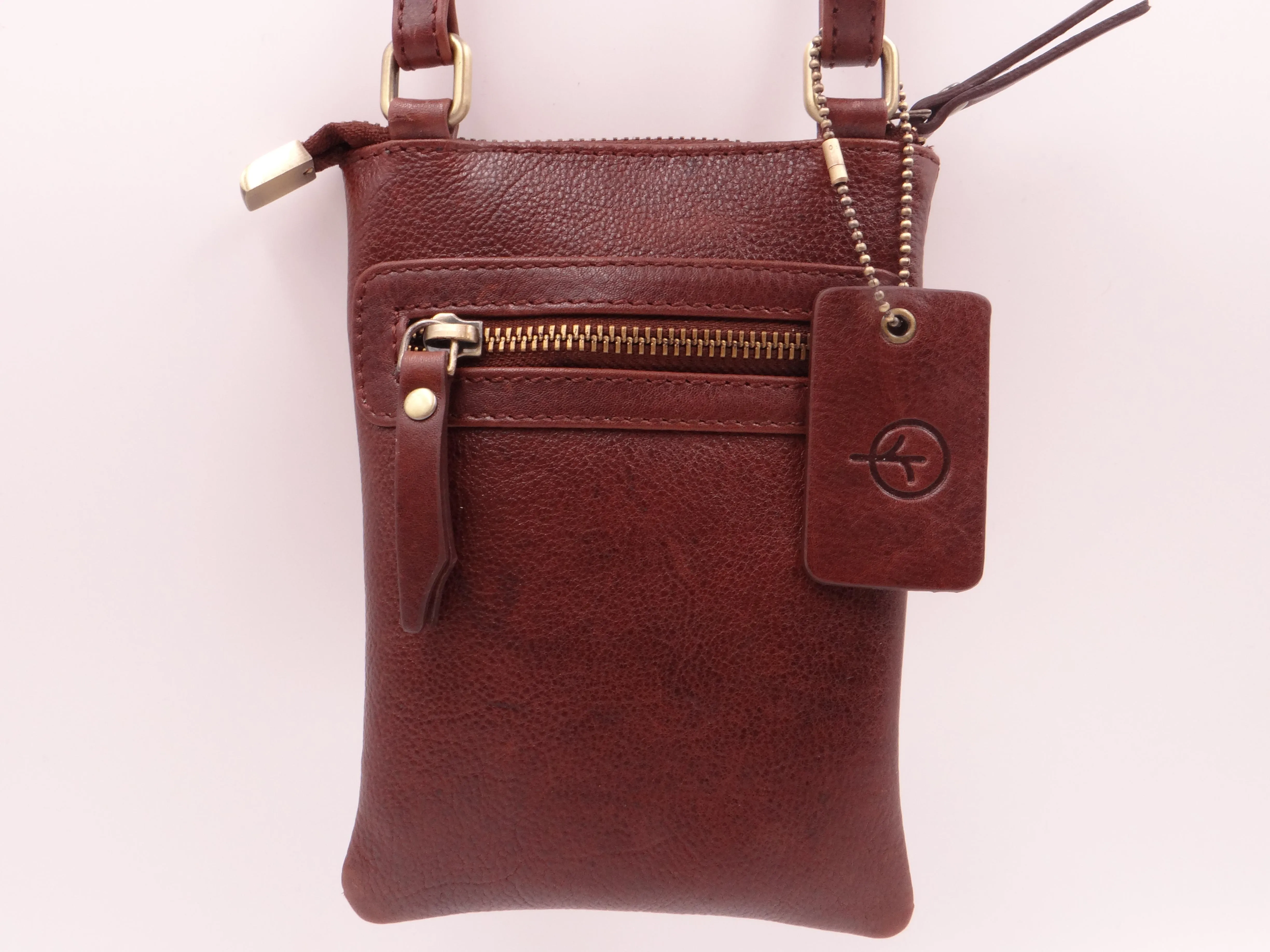 Second Nature ST57 Front Pocket Pouch Bag
