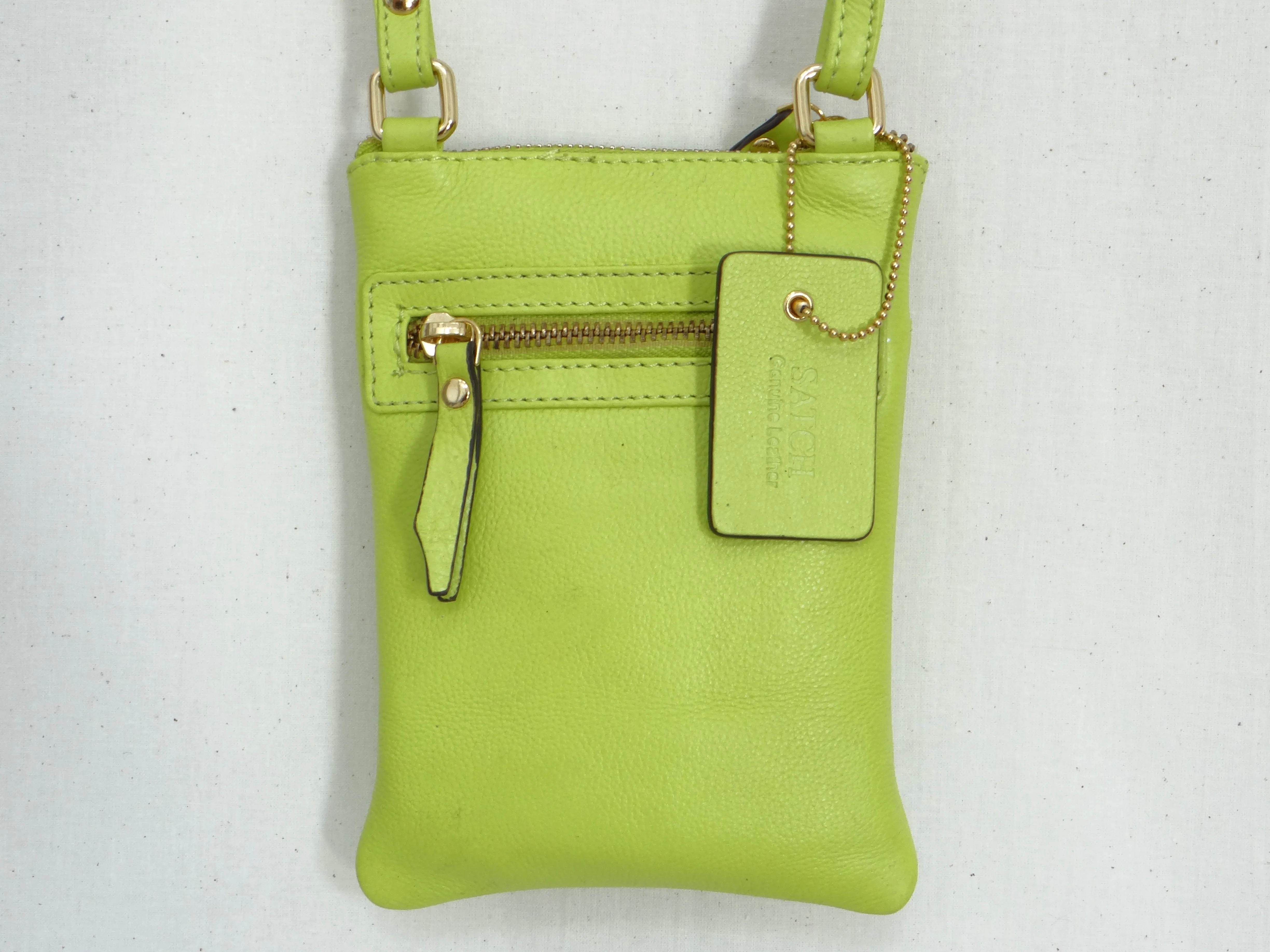 Second Nature ST57 Front Pocket Pouch Bag