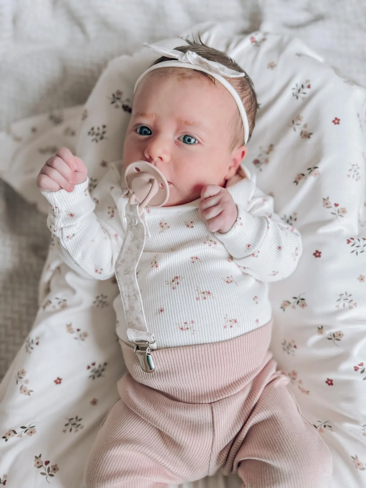 White Pink Floral - Soother Clip