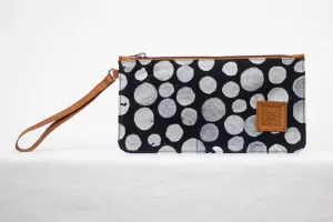Wrist Clutch - Natural Bubbles